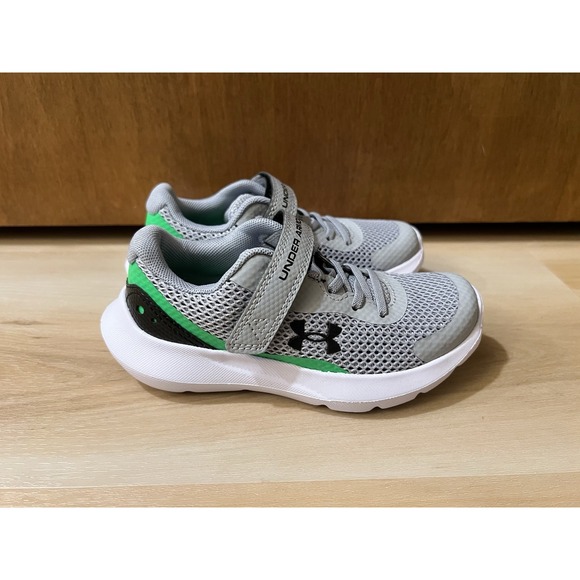 Under Armour Pre-School UA Surge Kids Shoes Sz 11 Running Gray Green - Picture 1 of 7